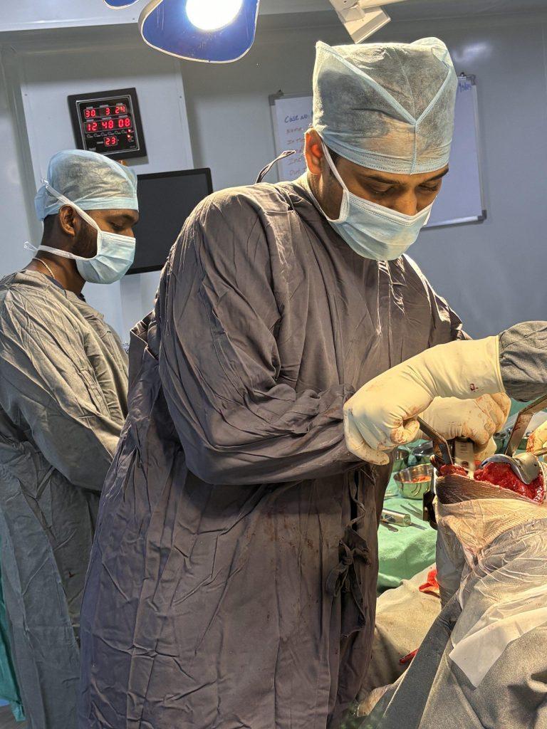 orthopedic doctor near sainikpuri